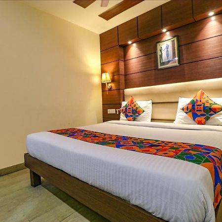 Fabhotel Admire Suites Nowe Delhi Zewnętrze zdjęcie