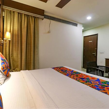 Fabhotel Admire Suites Nowe Delhi Zewnętrze zdjęcie