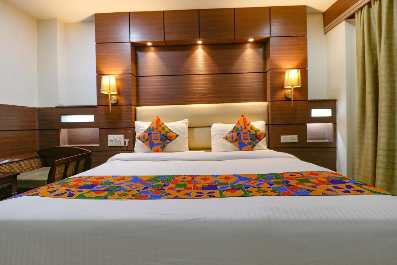 Fabhotel Admire Suites Nowe Delhi Zewnętrze zdjęcie