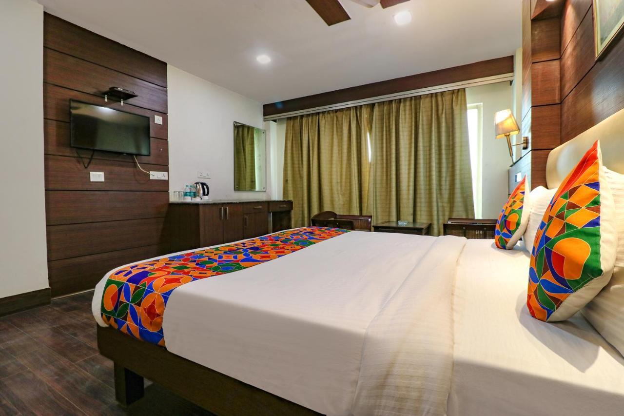 Fabhotel Admire Suites Nowe Delhi Zewnętrze zdjęcie