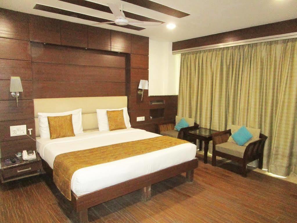 Fabhotel Admire Suites Nowe Delhi Zewnętrze zdjęcie