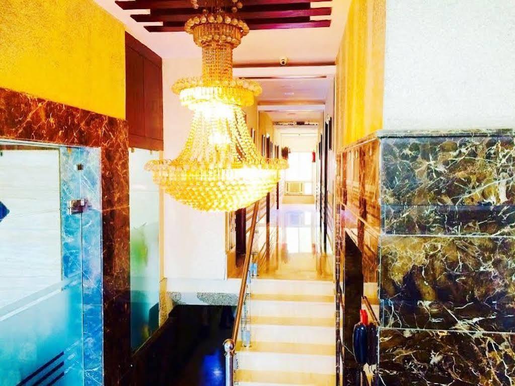 Fabhotel Admire Suites Nowe Delhi Zewnętrze zdjęcie